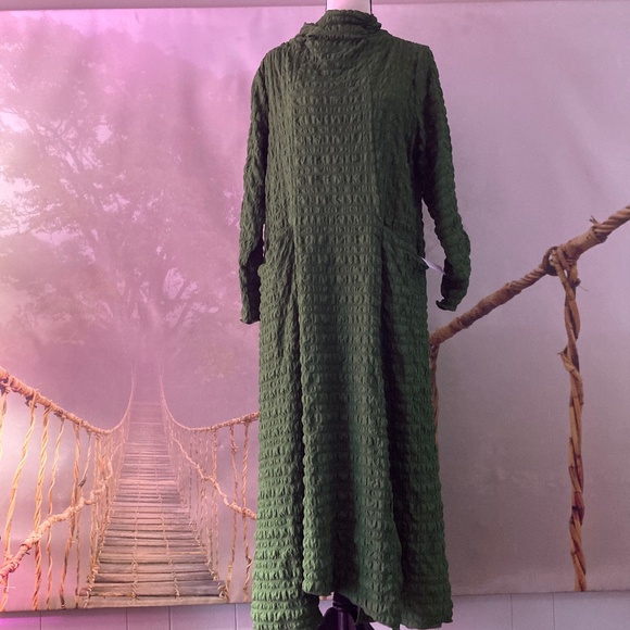 IC Collection Bubble Check Pucker Woven Mock Neck 3/4 Sleeve Dress HUNTER GREEN - Picture 2 of 9